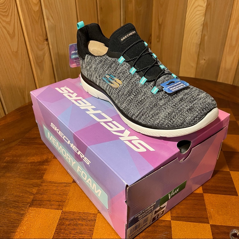 Ladies Skechers. Vegan. Size 12. Black/mint.